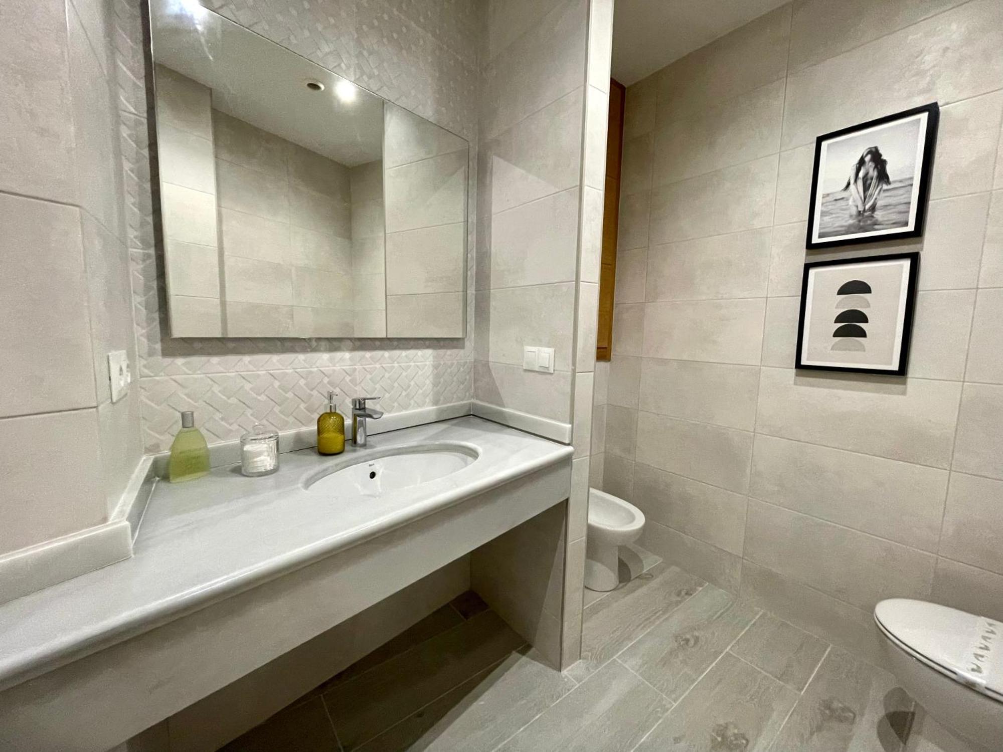 Eva Recommends Catedral Confort Seville Exterior photo