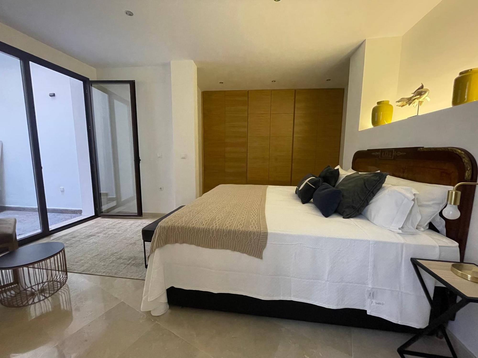 Eva Recommends Catedral Confort Seville Exterior photo